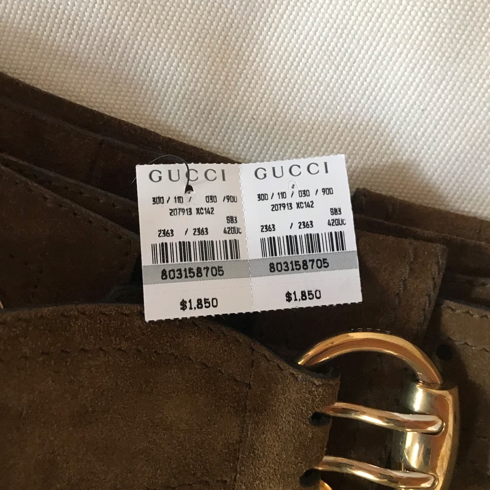 Gucci mini suede skirt - Picture 1 of 5